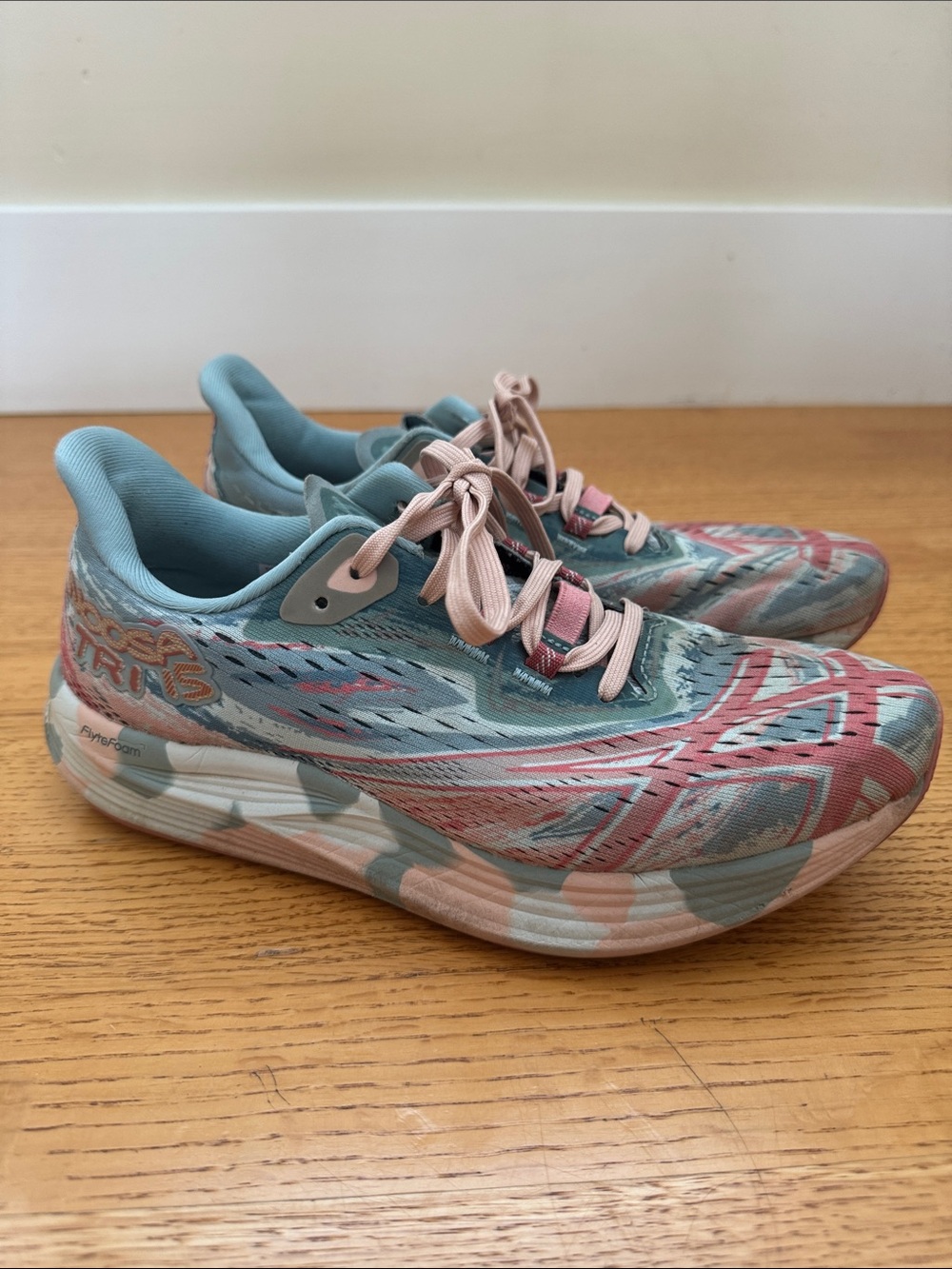 ASICS Women's Noosa Tri 15 Running Shoes